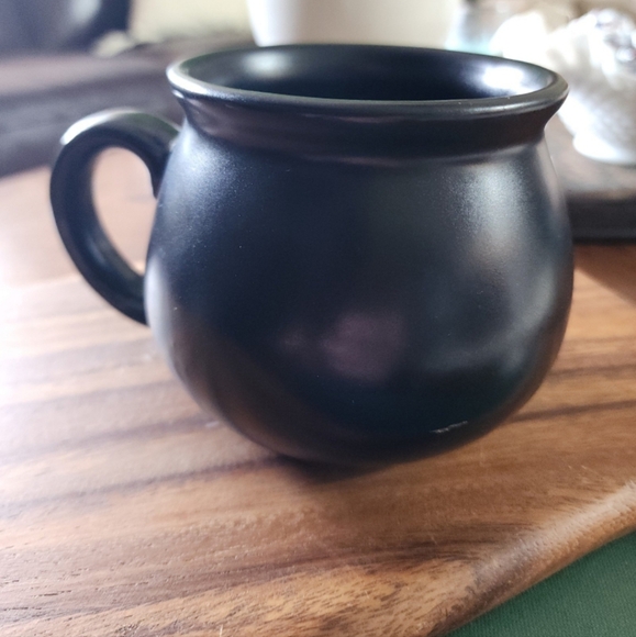 Harry Potter Hogwarts Mug - Picture 3 of 4